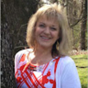 Meet your Posher, Angie